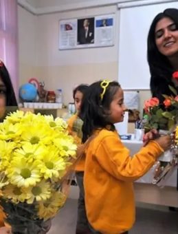 24 Kasım Resmi Tatil Mi? Okulların Durumu ve Öğretmenler Günü'nde Neler Olacak!