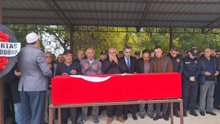 27 yaşındaki polis memuru l&ouml;semi nedeniyle yaşamını yitirdi