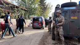 3 İlde Silah Ka&ccedil;ak&ccedil;ılığına Y&ouml;nelik Operasyonda 34 G&ouml;zaltı