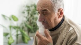 40 Yaş &Uuml;st&uuml; N&uuml;fusun 10'da 1'i Bu Hastalıkla M&uuml;cadele Ediyor! "Nefesim Daraldı" İfadesine Dikkat Edin