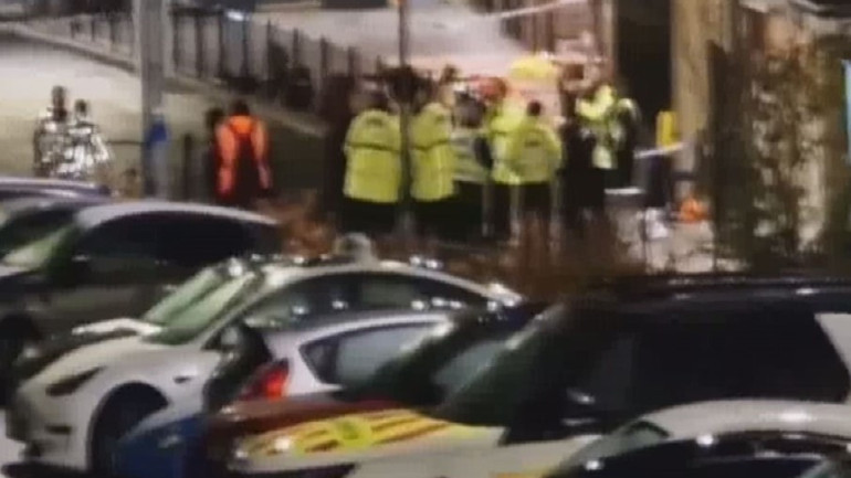 Trende Bıçaklı Saldırı