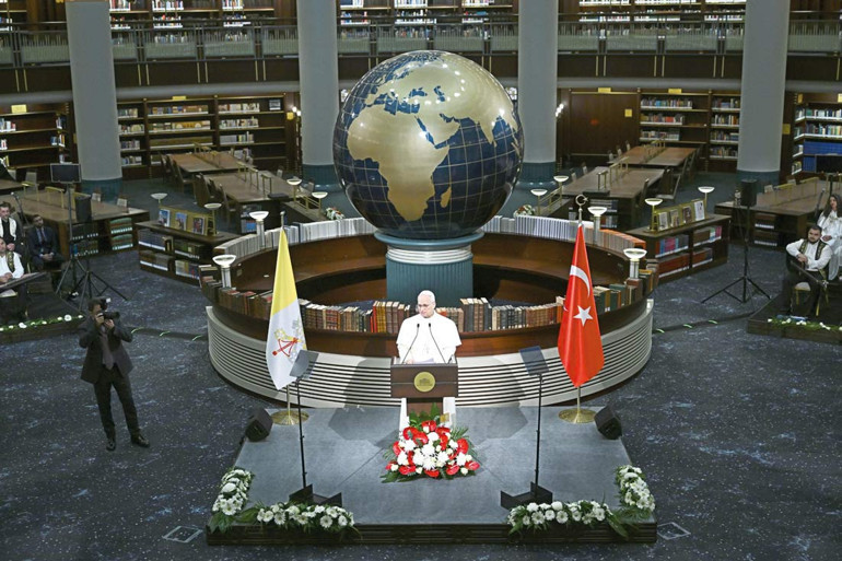 Papa 14. Leo Basın Toplantısı