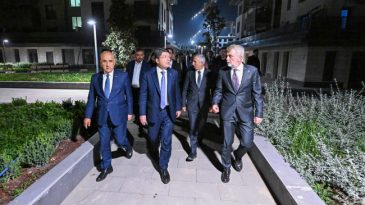Adalet Bakanı Tun&ccedil;, Kahramanmaraş'ta Deprem Konutlarını İnceledi