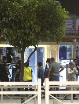 Adana'da Akrabalar Arasında Alacak-Verecek Kavgası Kanlı Bir Olaya Dönüştü