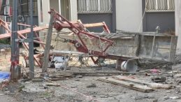 Adana'da Dehşet Verici Olay! Asans&ouml;rl&uuml; İskele Y&uuml;ksekten D&uuml;şt&uuml;: 1 Kişi Hayatını Kaybetti, 1 Kişi Ağır Yaralı