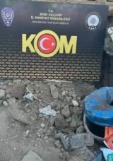 Ağrı&rsquo;da Yeraltında 3 Bin 562 Litre Ka&ccedil;ak Motorin Ele Ge&ccedil;irildi