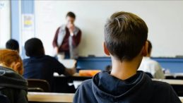 Akran Zorbalığı ile M&uuml;cadelede Ortak Adım: &Uuml;&ccedil; Bakanlıktan Koordineli &Ccedil;alışmalar