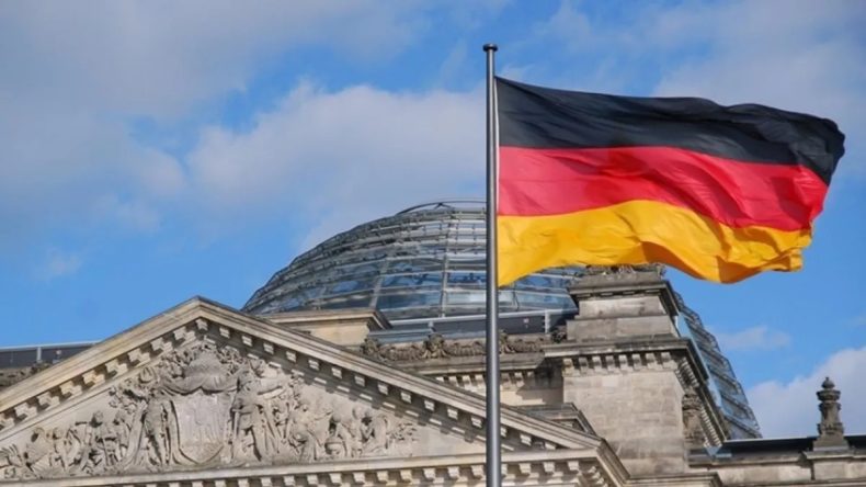 Alman Kamuoyunun %82'si Hükümetin İsrail'e Askeri Desteğine Karşı