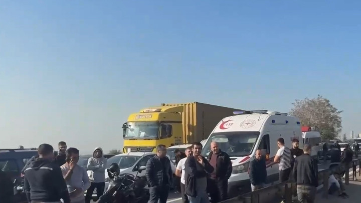 Anadolu Otoyolu'nda zincirleme kaza! Ankara yönü trafiğe kapandı