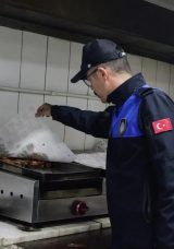 Ankara'da 154 İş&ccedil;i Zehirlenme Ş&uuml;phesi: Yemek Servisi Yapan Firma Kapandı!