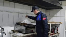 Ankara'da 154 İş&ccedil;i Zehirlenme Ş&uuml;phesi: Yemek Servisi Yapan Firma Kapandı!