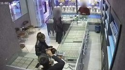 Ankara'da 3 Farklı Kuyumcuya Sahte Altın Satan Zanlılar Ele Ge&ccedil;irildi