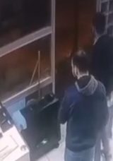 Ankara'da Korku Dolu Anlar! Taksi Şof&ouml;r&uuml;yle Tartışan Yolcu 3 El Ateş Etti