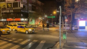 Ankara'da korkutan anlar! Motosikletli ş&uuml;pheli caddede tabancayla rastgele ateş a&ccedil;tı