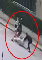 Antalya'da Sokak Ortasında Dehşet: Boşanma Aşamasındaki Eşine Bı&ccedil;aklı Saldırı!
