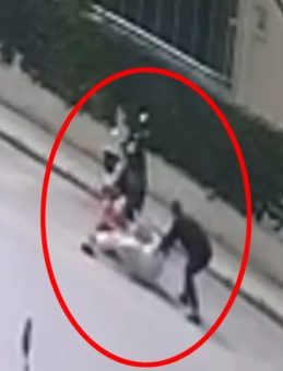 Antalya'da Sokak Ortasında Dehşet: Boşanma Aşamasındaki Eşine Bıçaklı Saldırı!