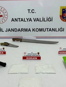 Antalya'da Uyuşturucu Operasyonu: 4 Kişi Tutuklandı