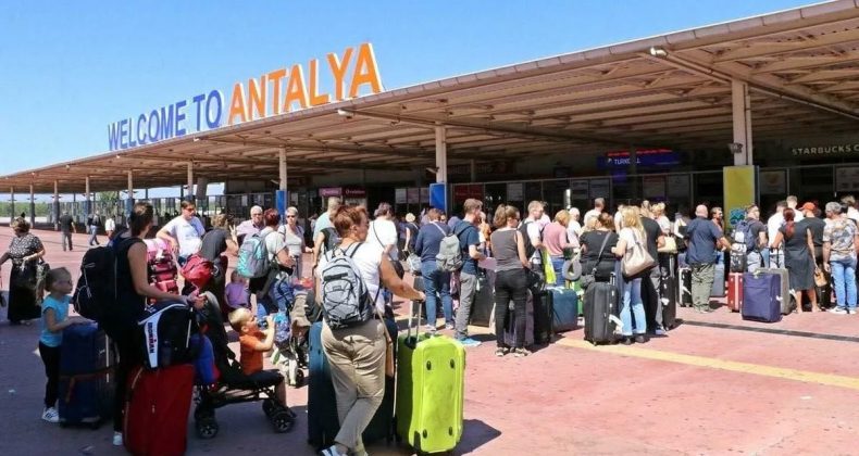 Antalya’ya Gelen Turist Sayısı 16 Milyonu Aştı