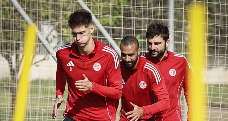 Antalyaspor, Eyüpspor Maçına Hazırlıklarını Devam Ettiriyor