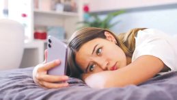 Ara Tatilin Sessiz Tehlikesi: Sosyal Medya Yorgunluğu