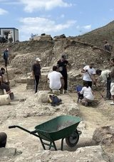 Arkeoloji Kazısında &Ccedil;ığır A&ccedil;an Keşif
