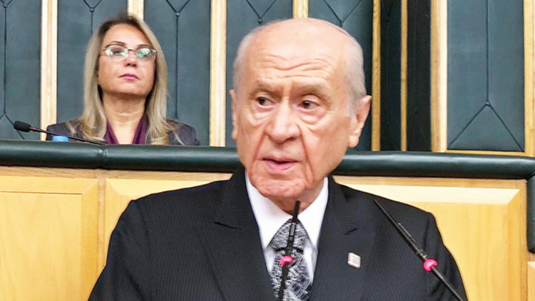 Atat&uuml;rk&rsquo;&uuml; Minnetle Anıyoruz