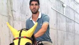 Atına Yem G&ouml;t&uuml;ren Seyis Kaza Kurbanı