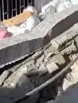 Avcılar'da İstinad Duvarı 4 Katlı Binanın Bahçe Katına Çöktü