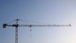 Avcılar'da Ücretini Alamayan Çalışan Kule Vince Çıktı!