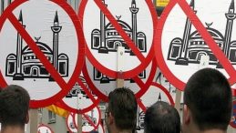 Avrupa&rsquo;da Sosyal Medyada İslam Karşıtlığı Artıyor