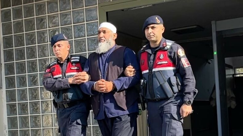 Aydın'da Atatürk'e Hakaret Eden Şüpheli Tutuklandı