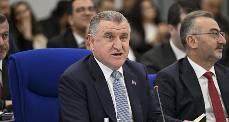 Bakan Bak'tan bahis soruşturması için açıklama: "Hesabı mutlaka sorulacaktır"