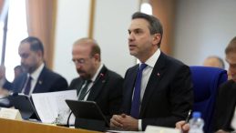 Bakan Bayraktar, B&uuml;t&ccedil;e G&ouml;r&uuml;şmelerinde Soruları Cevapladı