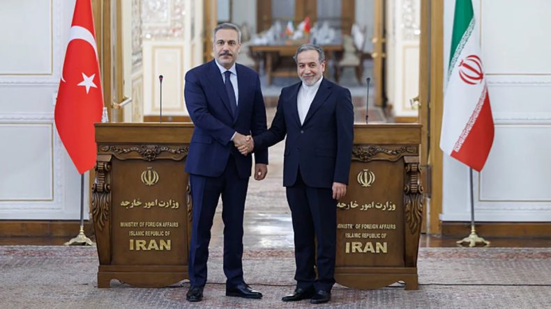 Bakan Fidan&rsquo;dan Tahran&rsquo;da &ouml;nemli a&ccedil;ıklamalar: B&ouml;lgenin bir numaralı g&uuml;venlik tehdidi İsrail&rsquo;dir