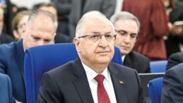 Bakan G&uuml;ler: PKK silahlarını teslim etmeli