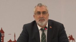 Bakan Işıkhan: Kamu çalışanlarının refahı Türkiye'nin refahıdır