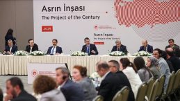 Bakan Kurum, Yerli ve Yabancı Gazetecilere Asrın İnşa Seferberliğini Anlattı: Muazzam Bir Koordinasyon ile &Ccedil;alışıyoruz