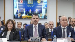 Bakan Kurum: Yıl sonunda hak sahiplerimizin tamamı evlerine ge&ccedil;ecek