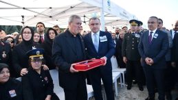 Bakan Osman Aşkın Bak, Kahraman Şehidin Cenaze T&ouml;renine Katıldı: "Hi&ccedil;bir Zaman Yalnız Değilsiniz"