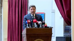 Bakan Tunç, Ankara Hukuk Fakültesi'nin 100. Yıl Dönümü Törenine Katıldı