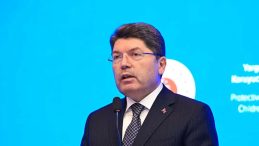 Bakan Tun&ccedil;'tan &Ccedil;ocukların Su&ccedil;a S&uuml;r&uuml;klenmesinin Nedenlerini Araştıracak Komisyo ile İlgili Paylaşım