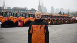 Bakan Uraloğlu Duyurdu: Karla M&uuml;cadele İ&ccedil;in 18 Bin Personel ve 14 Bin Ara&ccedil; G&ouml;revde