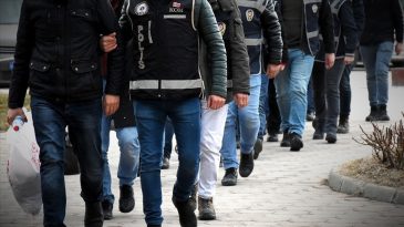 Bakan Yerlikaya Duyurdu: FET&Ouml;'ye 27 İl'de Eş Zamanlı Operasyon