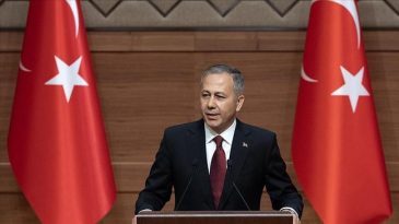 Bakan Yerlikaya Duyurdu: FET&Ouml;'ye Y&ouml;nelik Operasyonlarda 50 Kişi Tutuklandı