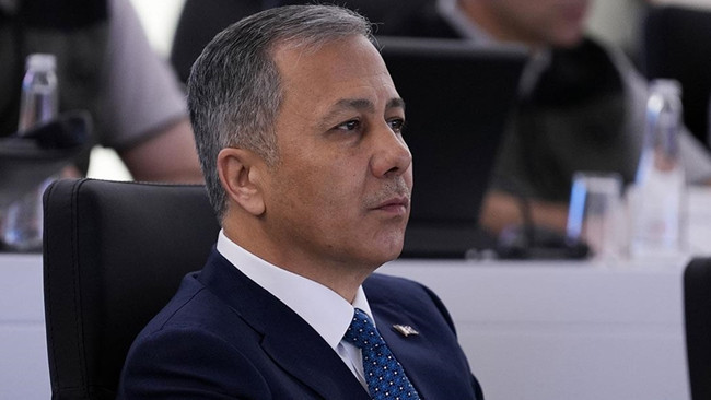 Bakan Yerlikaya'dan Uyuşturucu Operasyonu A&ccedil;ıklaması: 9 Ş&uuml;pheli Yakalandı