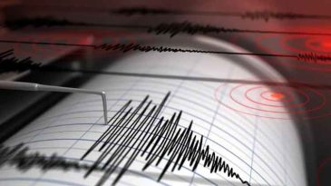 Balıkesir Sındırgı&rsquo;da 4.9 B&uuml;y&uuml;kl&uuml;ğ&uuml;nde Deprem