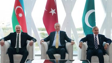 Başkan Erdoğan'dan Bak&uuml;'de 3'l&uuml; zirve! Azerbaycan lideri Aliyev ve Pakistan Başbakanı Şerif ile buluştu