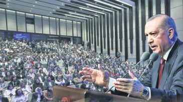 Başkan Erdoğan'dan &Ouml;zg&uuml;r &Ouml;zel'e Sert Yanıt: "Ağzından &Ccedil;ıkana Kulak Asmayan Zavallı"