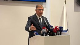 Başkan Tugay'ın Yeni Görevi İçin Seçtiği 3 Katlı Tarihi Konak