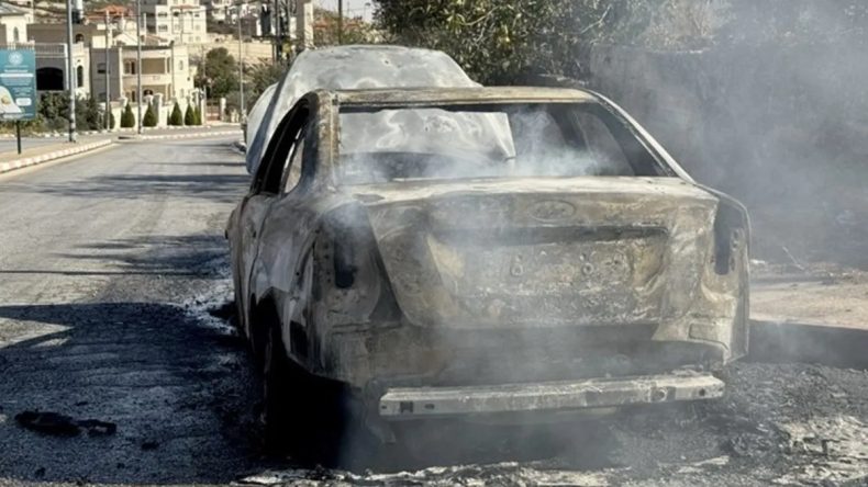 Batı Şeria’da Süt Fabrikasına Saldırı: Kamyonlar Alev Alev Yandı